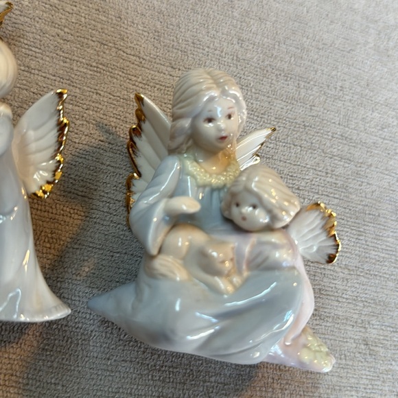 Russ Berrie & Co Figurine - Picture 2 of 8